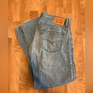 Levi 569 W33 L32 Light Wash Jeans